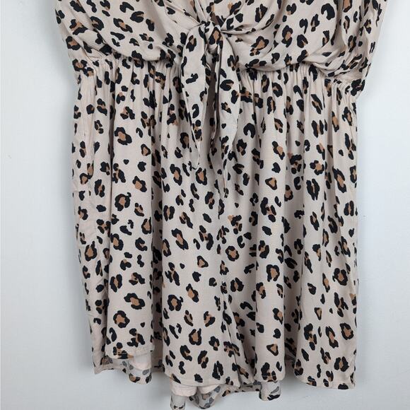 VICI The Spirit‎ Animal Print Tie Front Cap Sleeve Romper Size XL - Picture 5 of 10